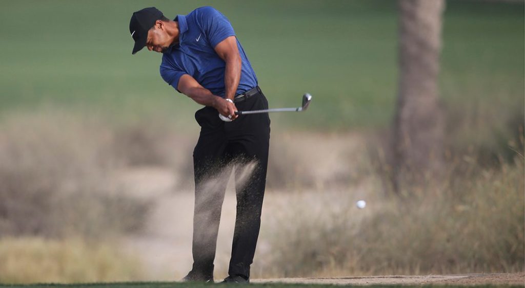 Tiger Woods struggles in Dubai, shoots 77 in 1st round